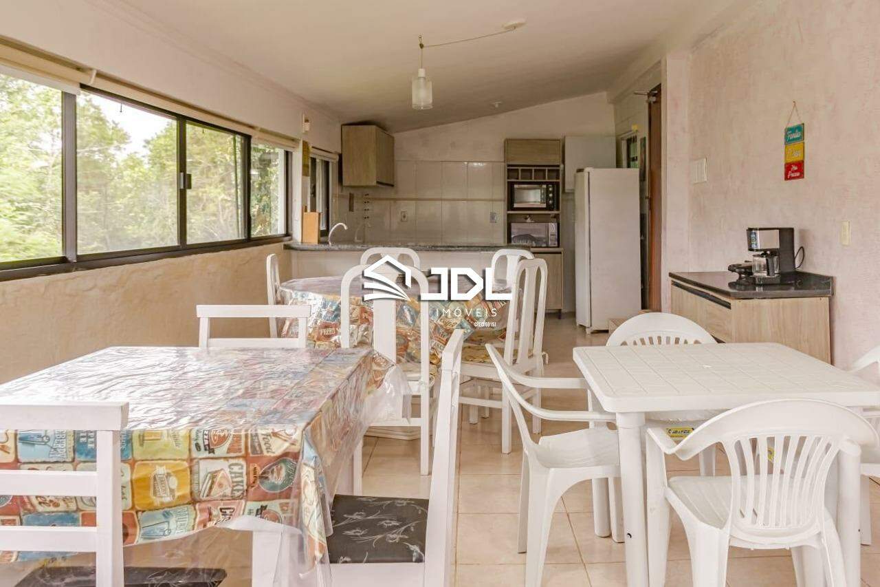 Casa à venda no bairro Armação: 