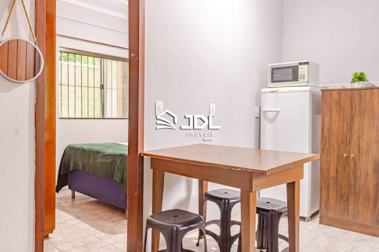 Casa à venda no bairro Armação: 