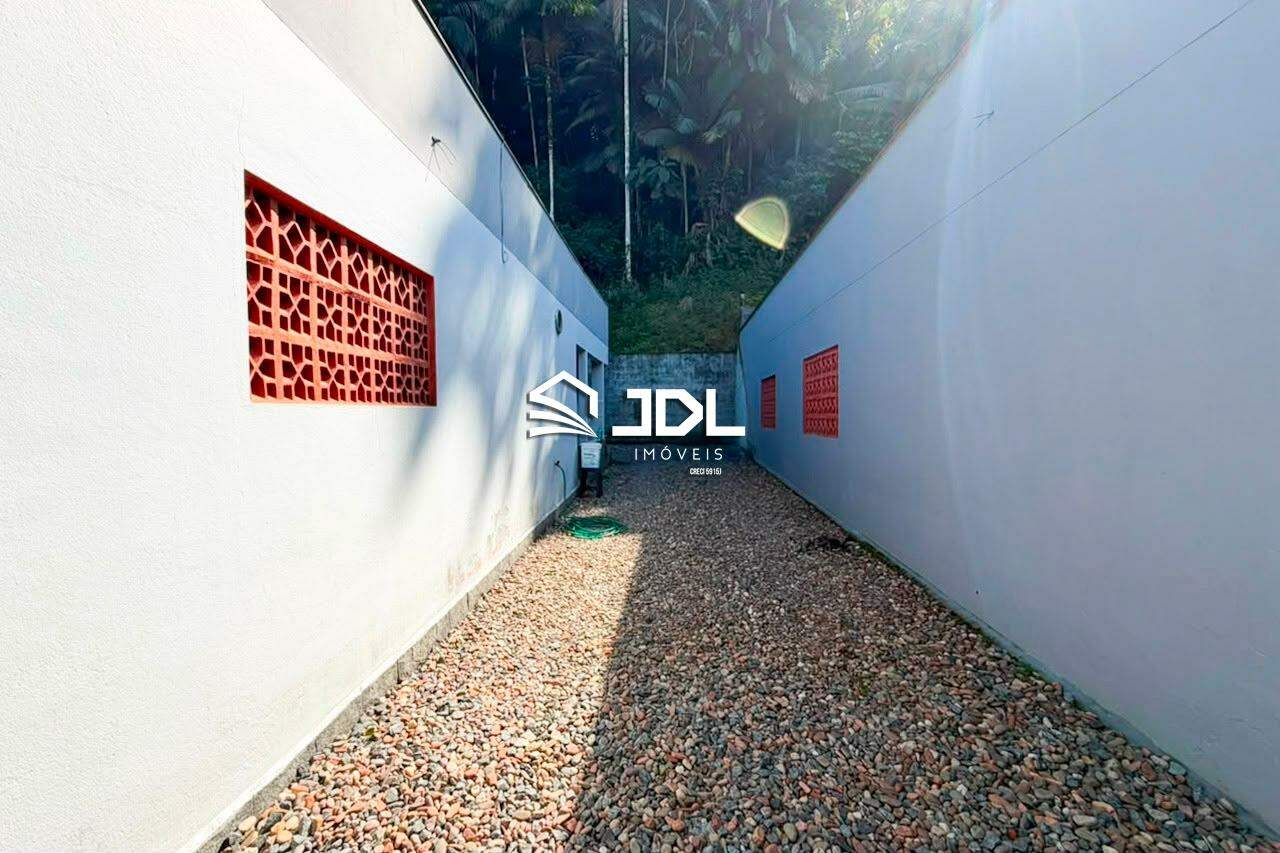 Casa à venda no bairro Itoupava Central: 