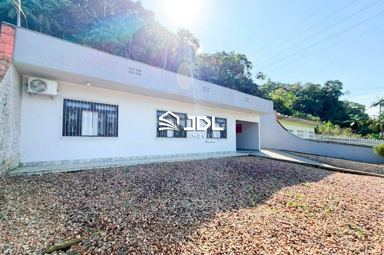 Casa à venda no bairro Itoupava Central: 