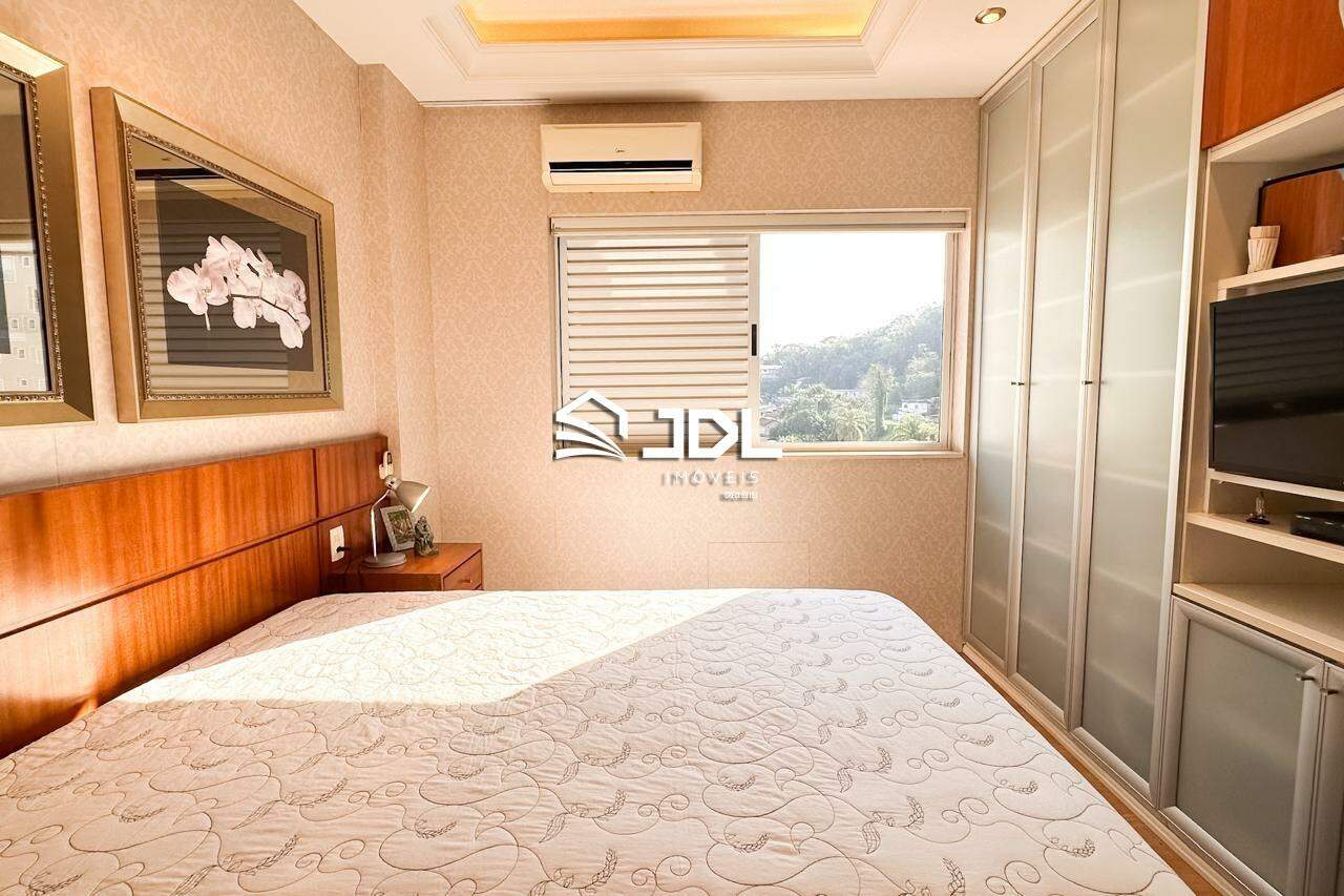 Apartamento à venda no bairro Ponta Aguda: 