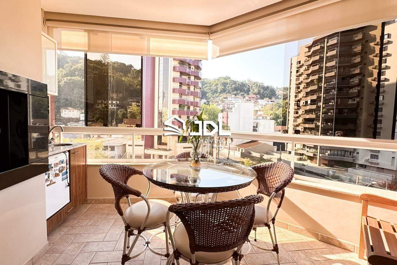 Apartamento à venda no bairro Ponta Aguda: 