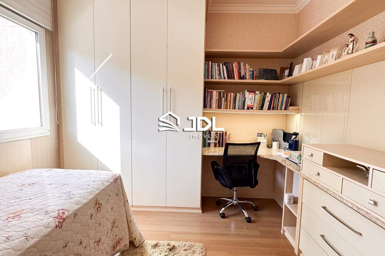 Apartamento à venda no bairro Ponta Aguda: 