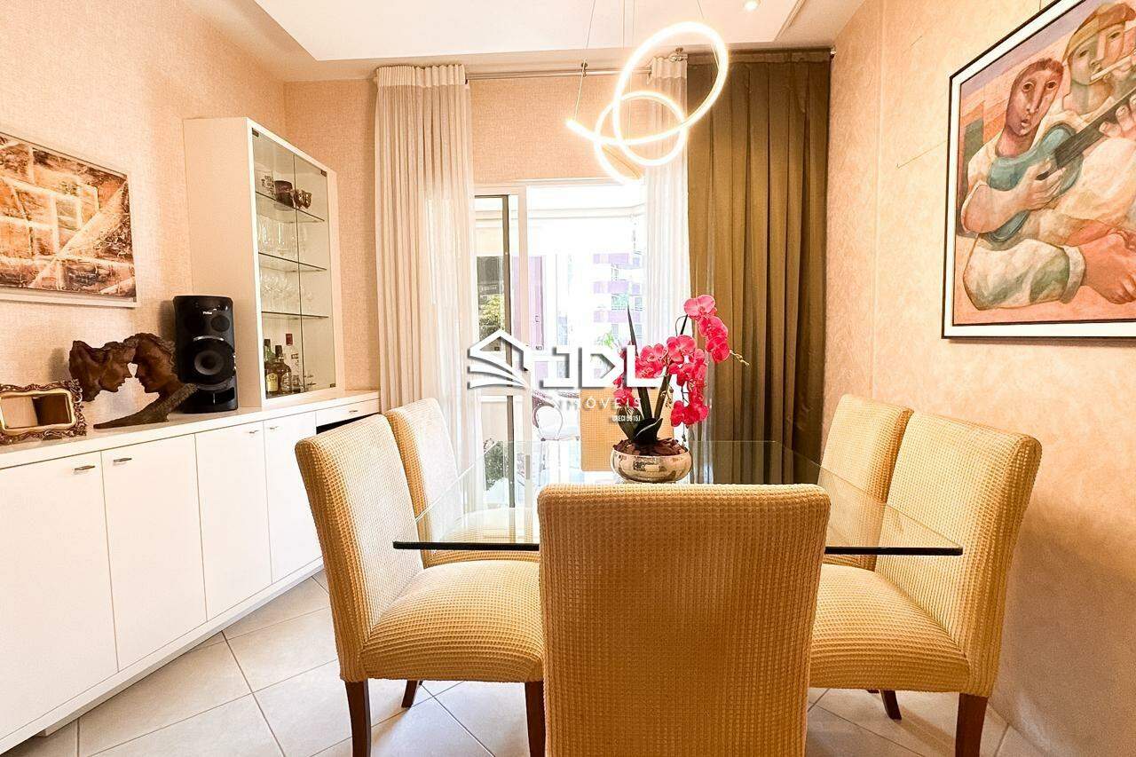 Apartamento à venda no bairro Ponta Aguda: 
