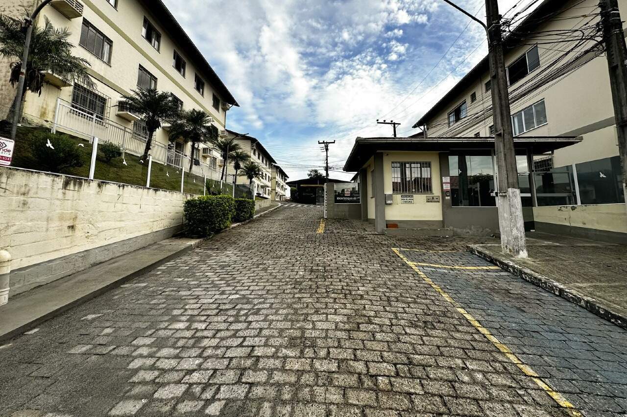 Apartamento à venda no bairro Água Verde: 