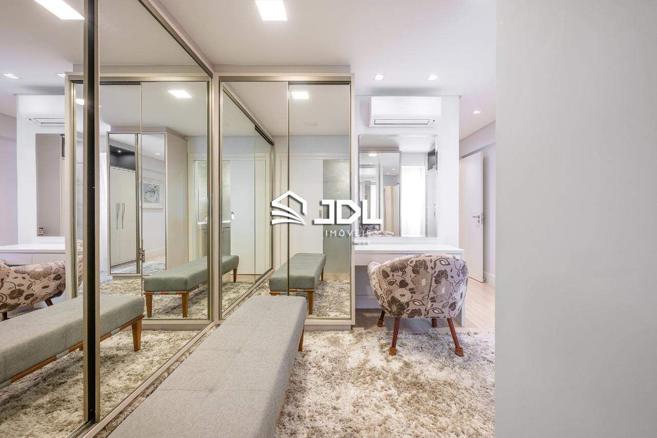 Apartamento à venda no bairro Vila Nova: 