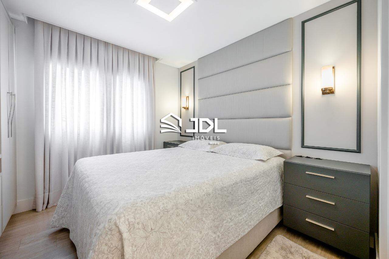Apartamento à venda no bairro Vila Nova: 