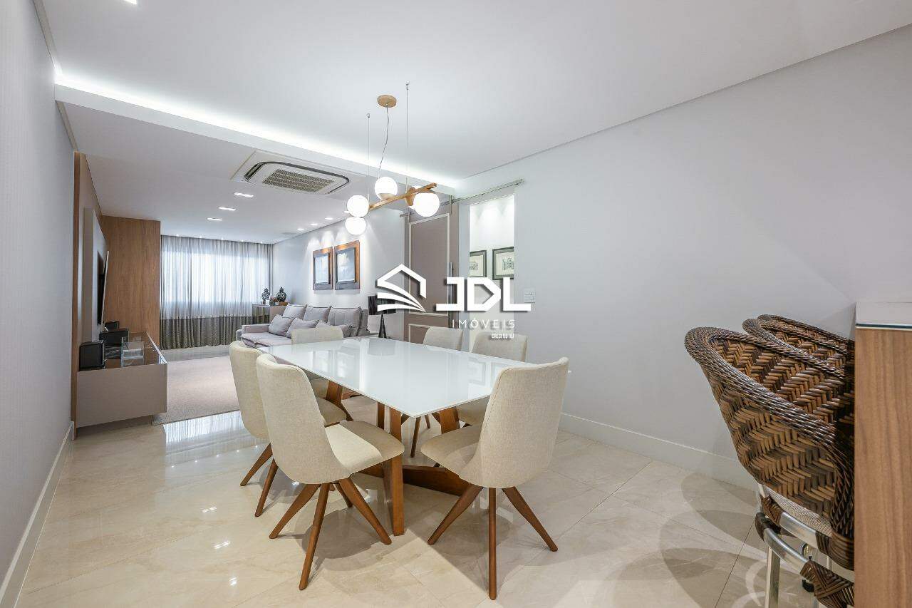 Apartamento à venda no bairro Vila Nova: 