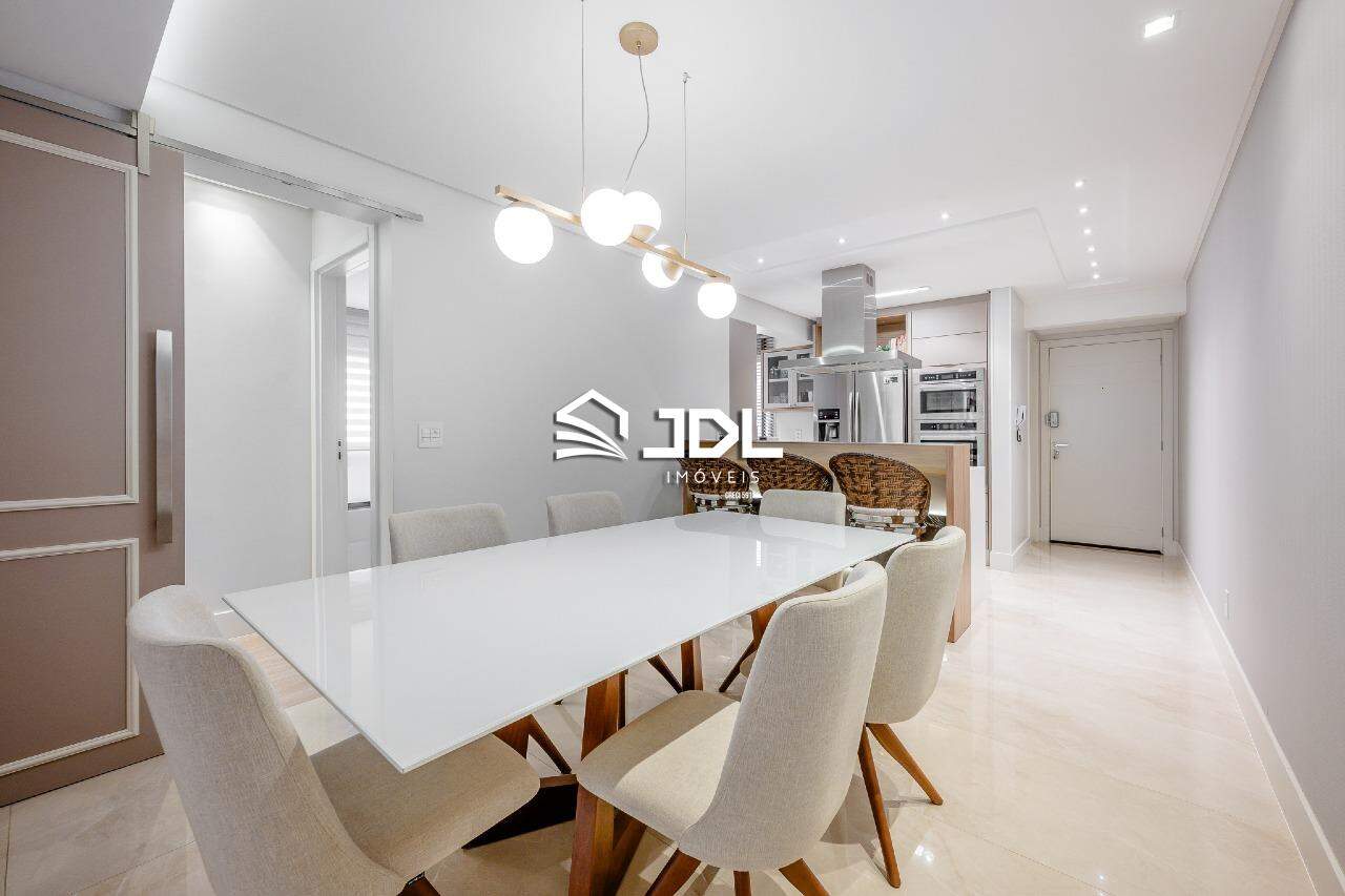 Apartamento à venda no bairro Vila Nova: 