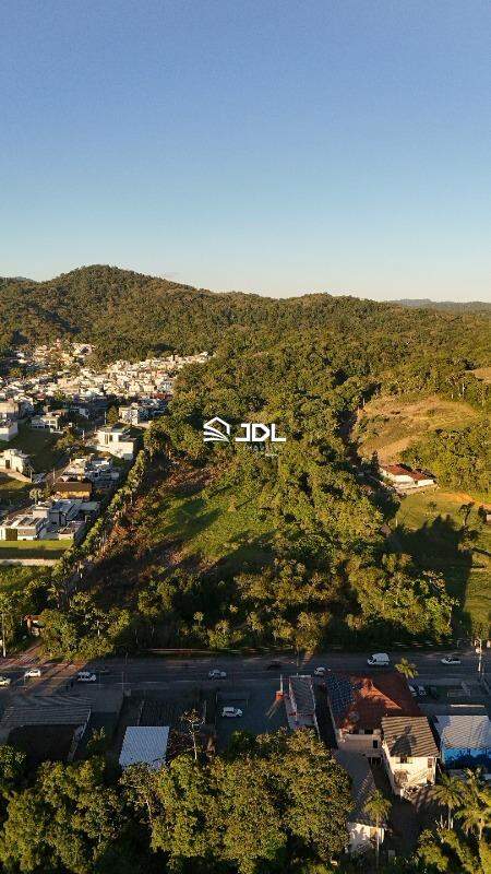 Terreno à venda no bairro Itoupava Central: 