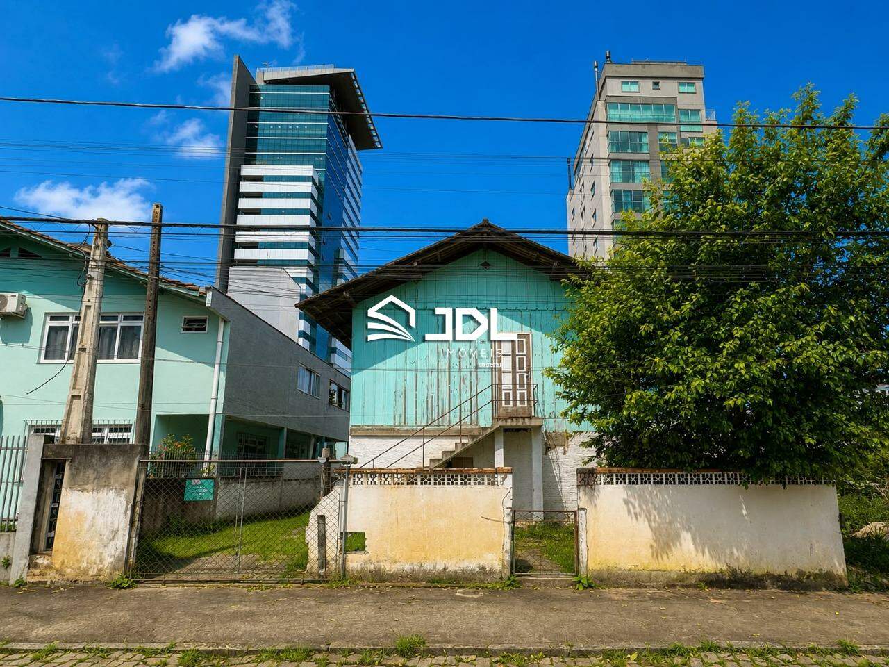 Terreno à venda no bairro Velha: 
