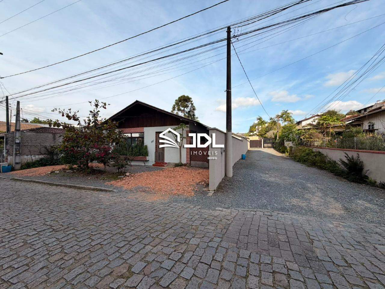 Casa à venda no bairro Itoupava Seca: 