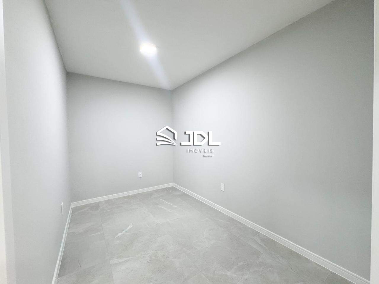 Casa à venda no bairro João Paulo II: 