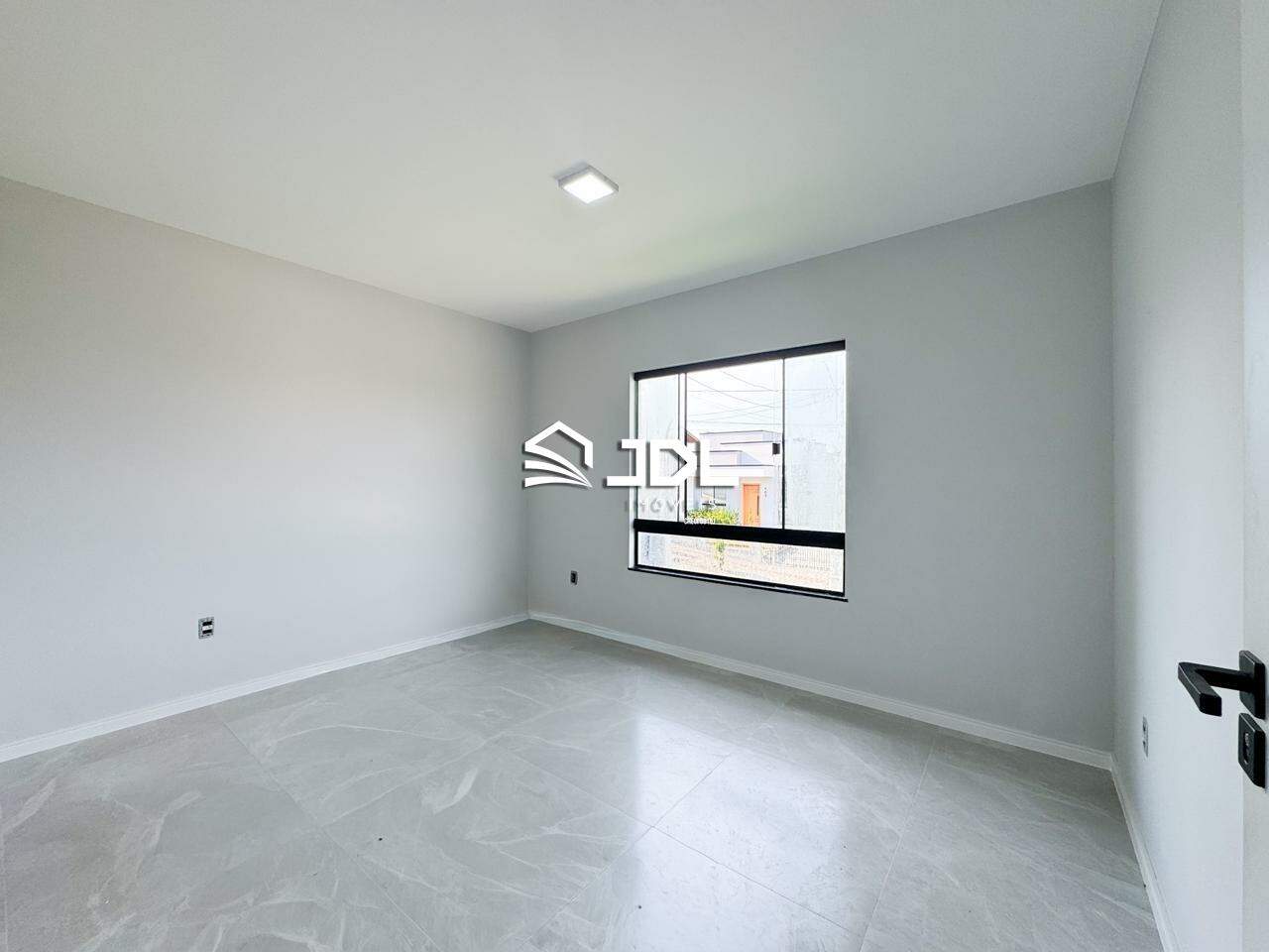 Casa à venda no bairro João Paulo II: 