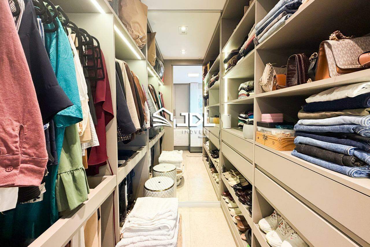 Apartamento à venda no bairro Centro: 