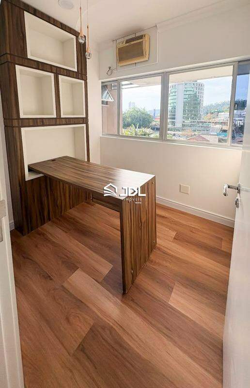 Sala à venda no bairro Garcia: 
