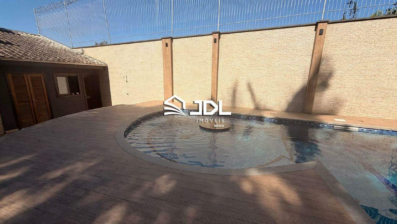 Casa à venda no bairro Bom Retiro: 