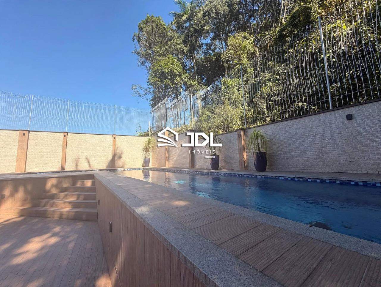 Casa à venda no bairro Bom Retiro: 