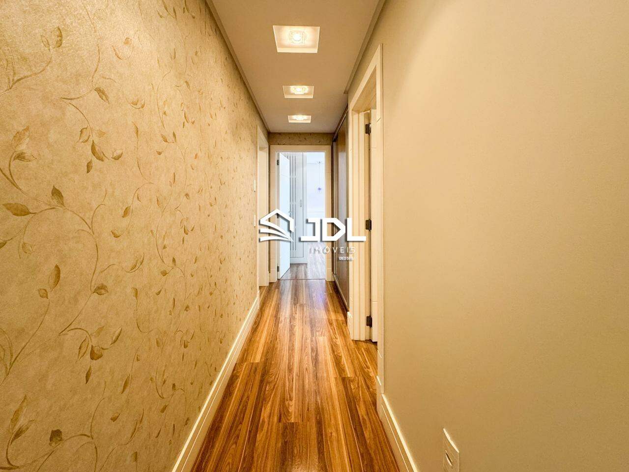 Apartamento à venda no bairro Victor Konder: