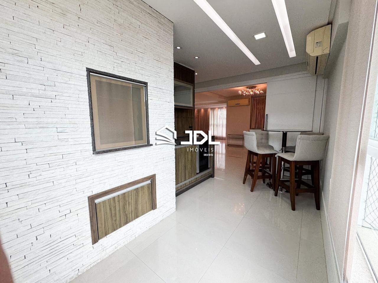 Apartamento à venda no bairro Victor Konder: