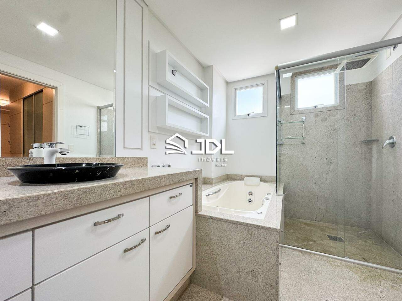 Apartamento à venda no bairro Victor Konder: 