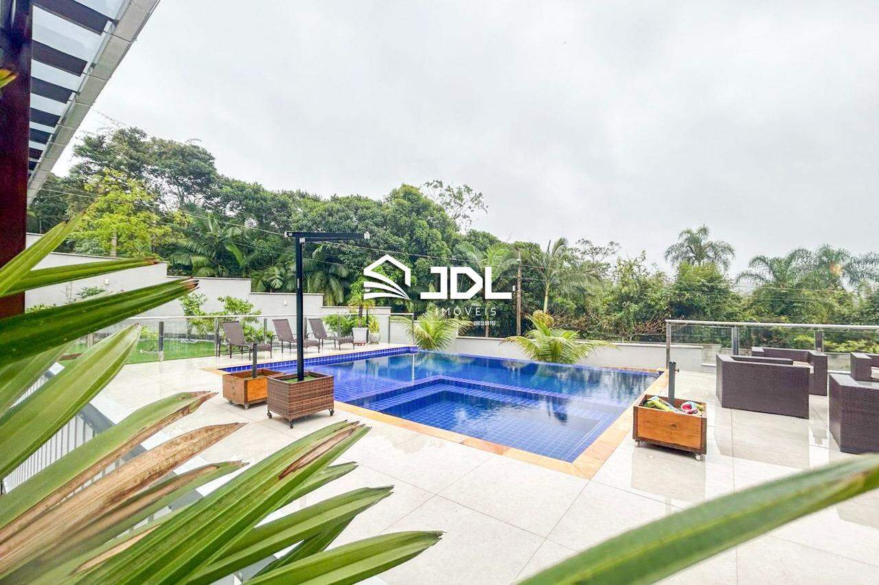 Casa à venda no bairro Ponta Aguda: