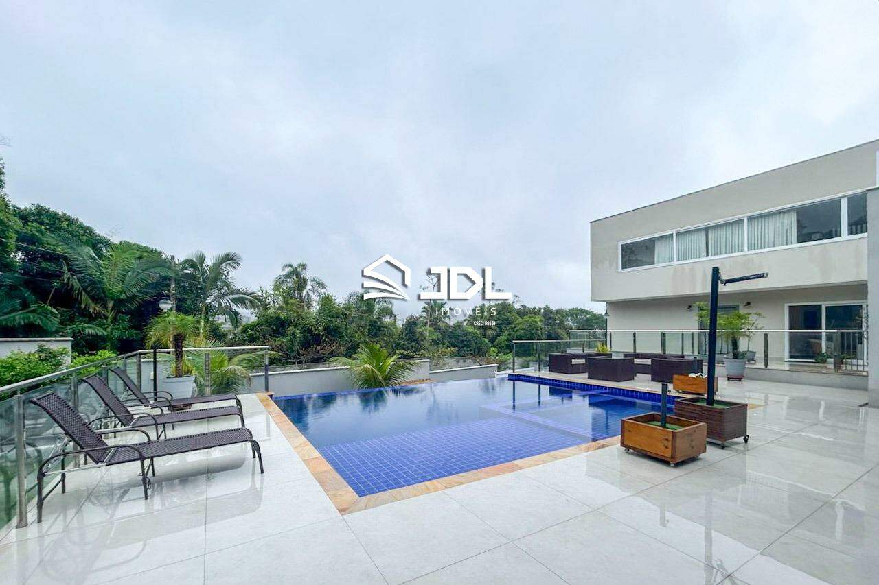 Casa à venda no bairro Ponta Aguda: