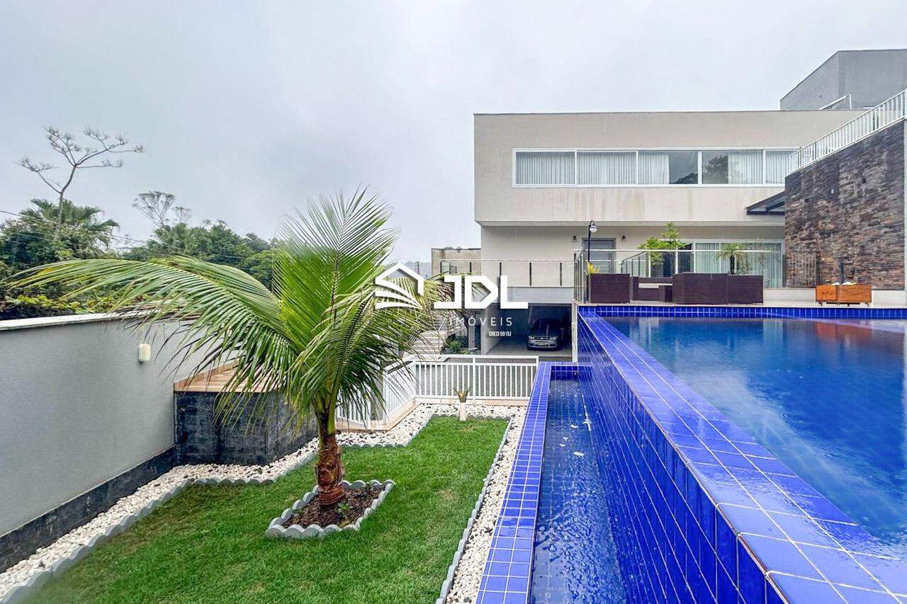 Casa à venda no bairro Ponta Aguda: