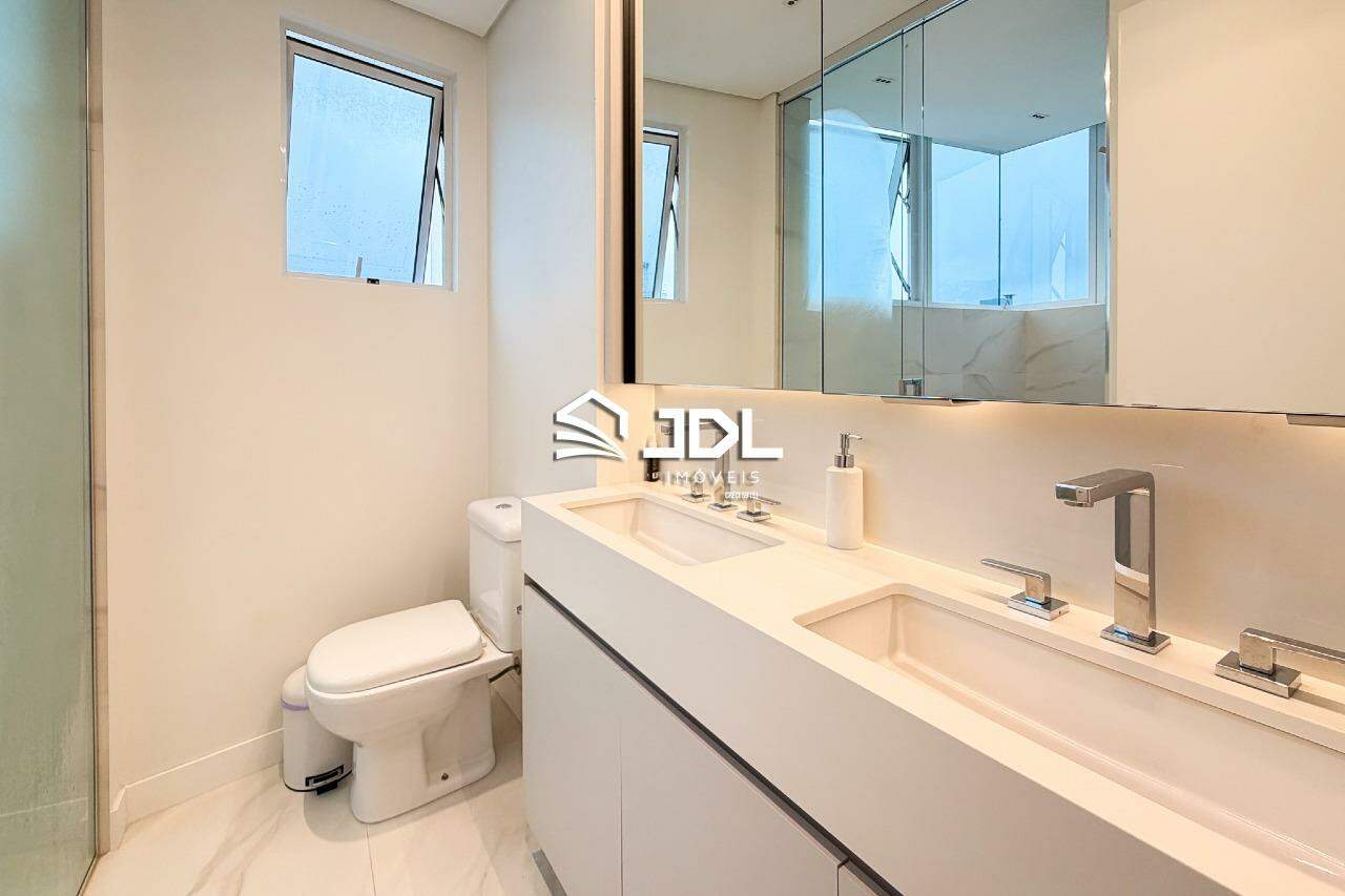 Apartamento à venda no bairro Vila Nova: