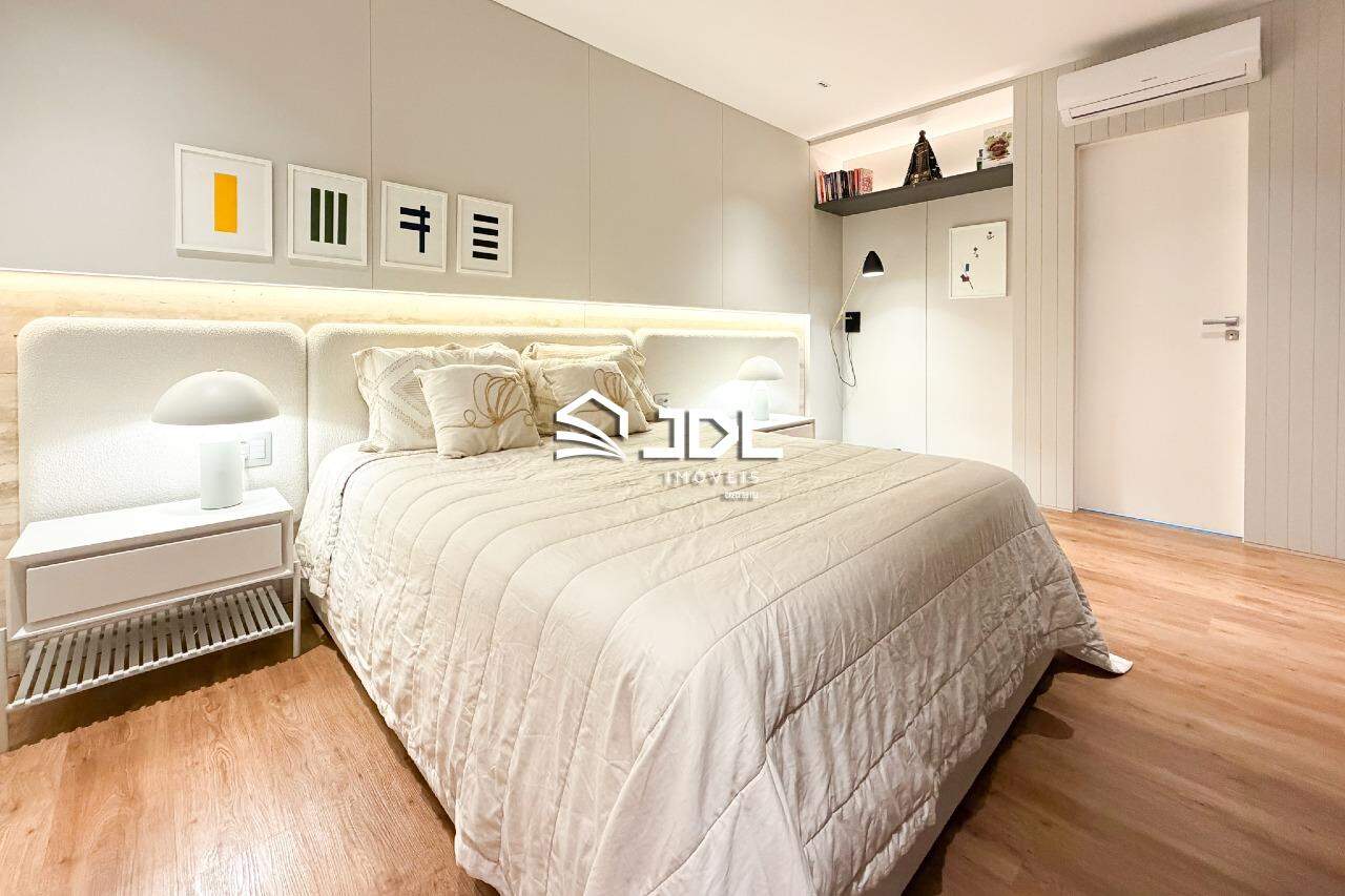 Apartamento à venda no bairro Vila Nova: