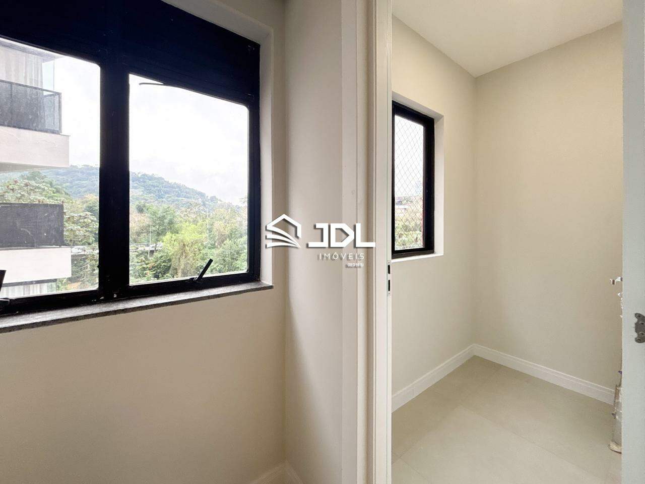 Apartamento à venda no bairro Victor Konder: