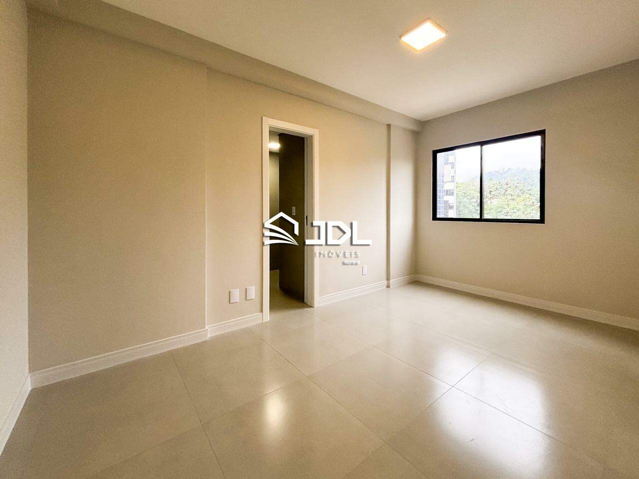 Apartamento à venda no bairro Victor Konder: