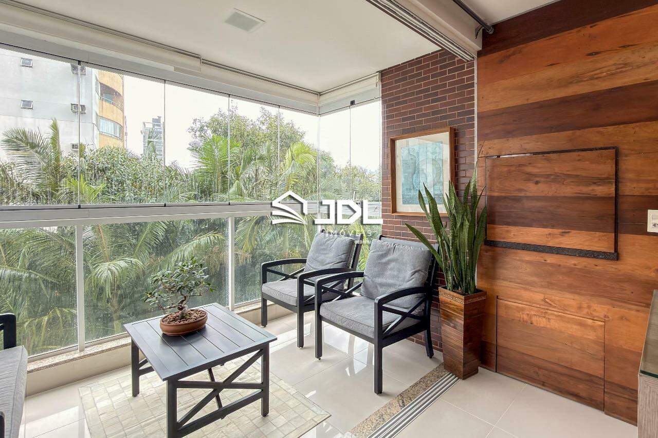 Apartamento à venda no bairro Victor Konder: 