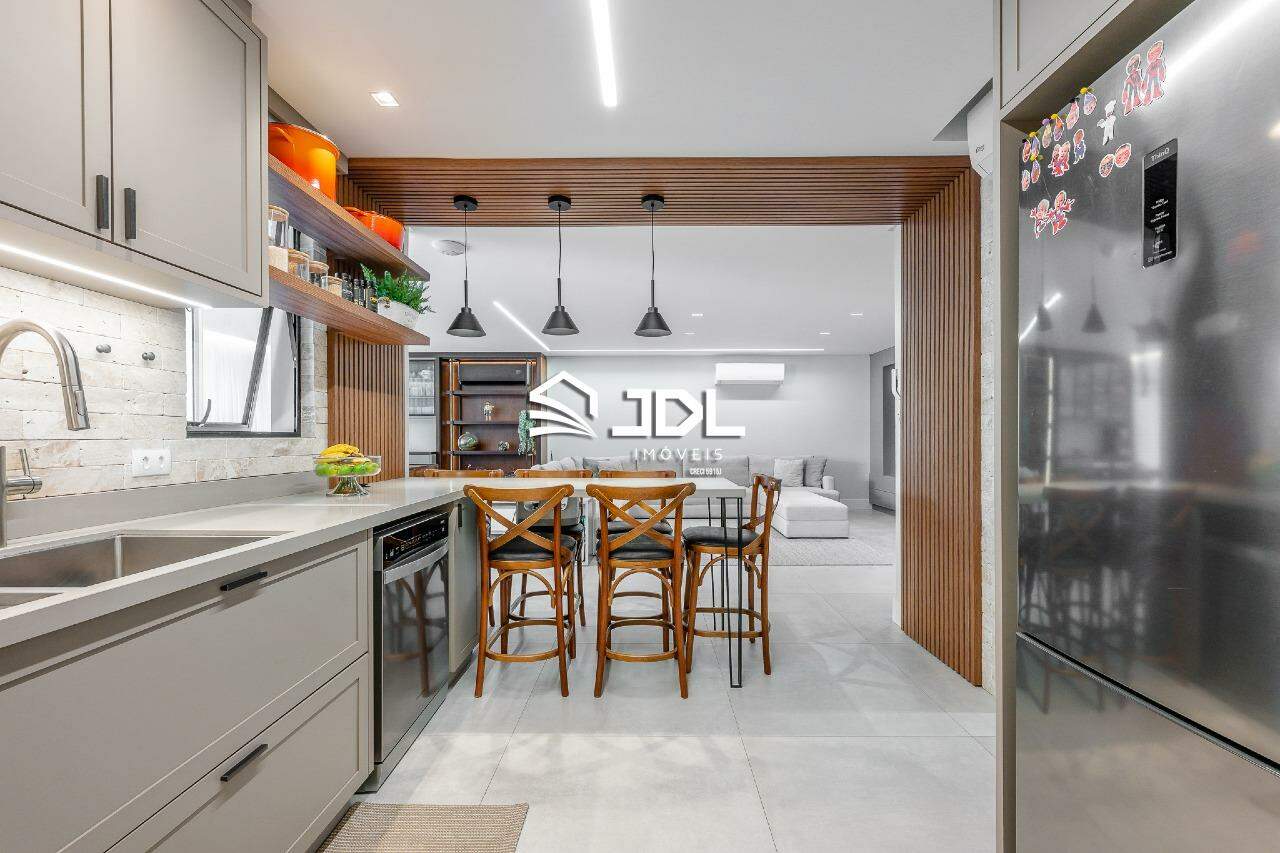 Apartamento à venda no bairro Bom Retiro: