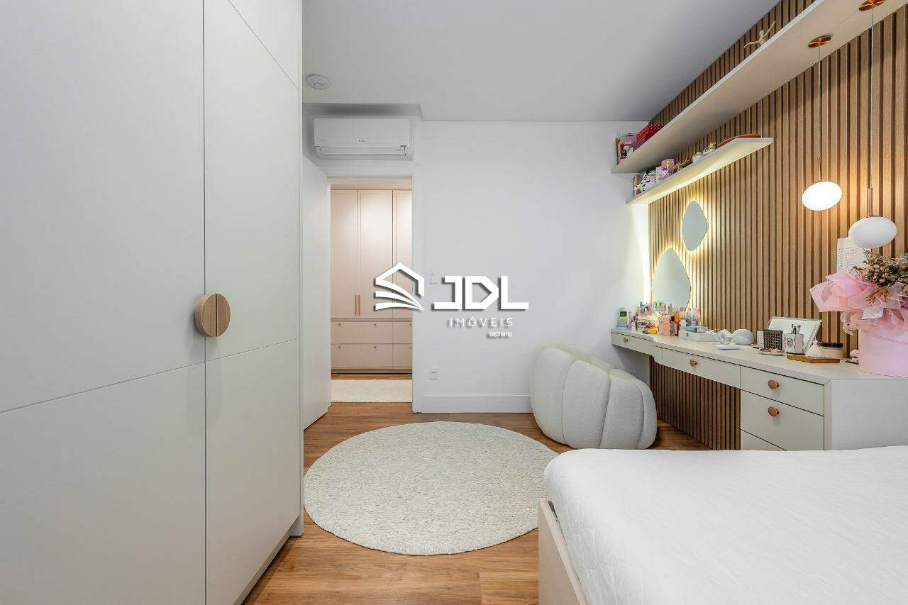 Apartamento à venda no bairro Bom Retiro: