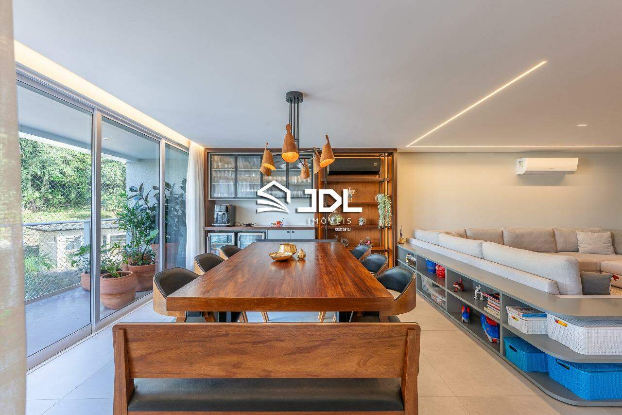 Apartamento à venda no bairro Bom Retiro: