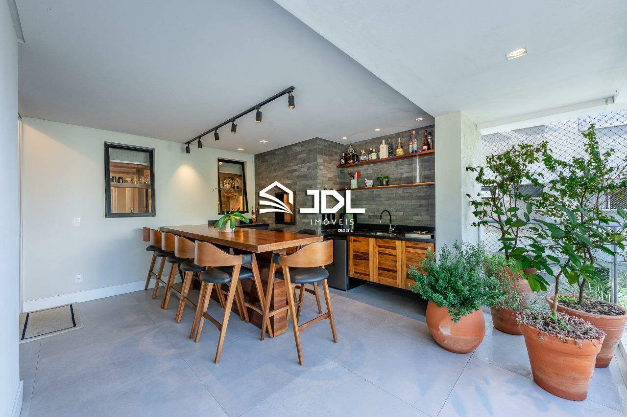 Apartamento à venda no bairro Bom Retiro: