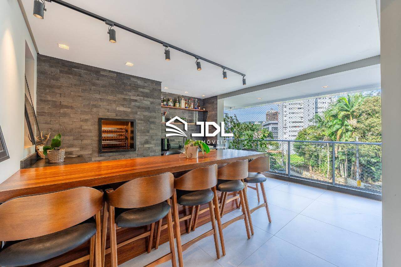 Apartamento à venda no bairro Bom Retiro: