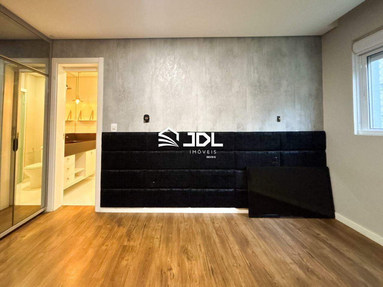Apartamento à venda no bairro Velha: