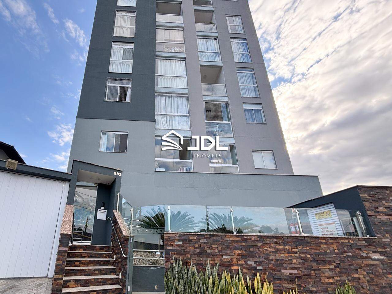 Apartamento à venda no bairro Velha: