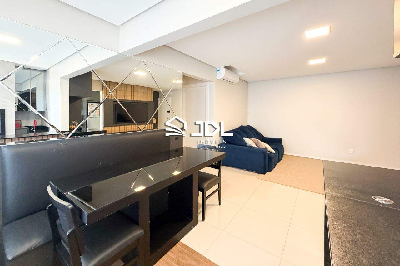 Apartamento à venda no bairro Salto Weissbach: 