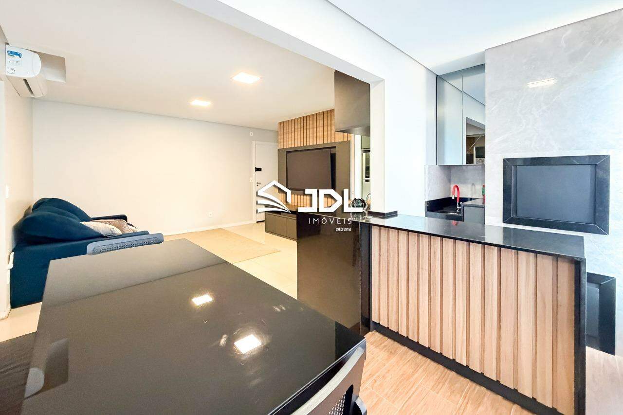 Apartamento à venda no bairro Salto Weissbach: 