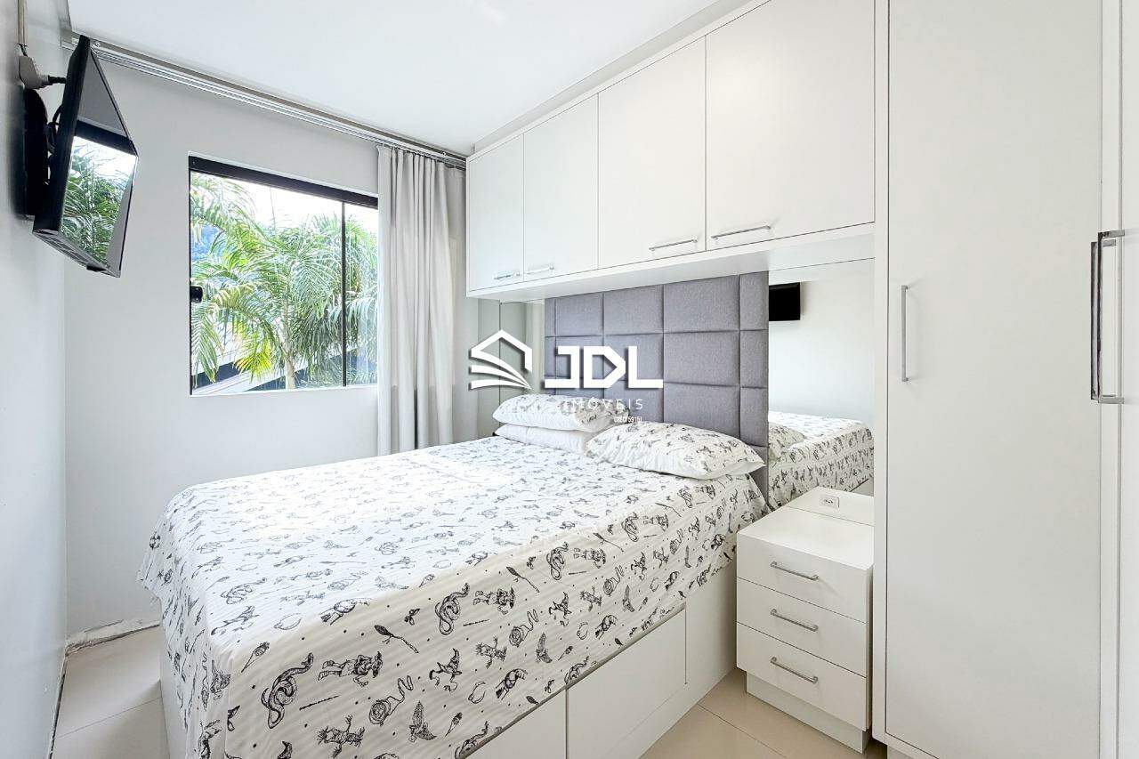 Apartamento à venda no bairro Salto Weissbach: 