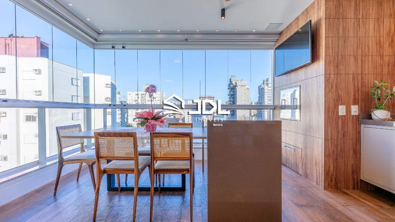 Apartamento à venda no bairro Victor Konder: