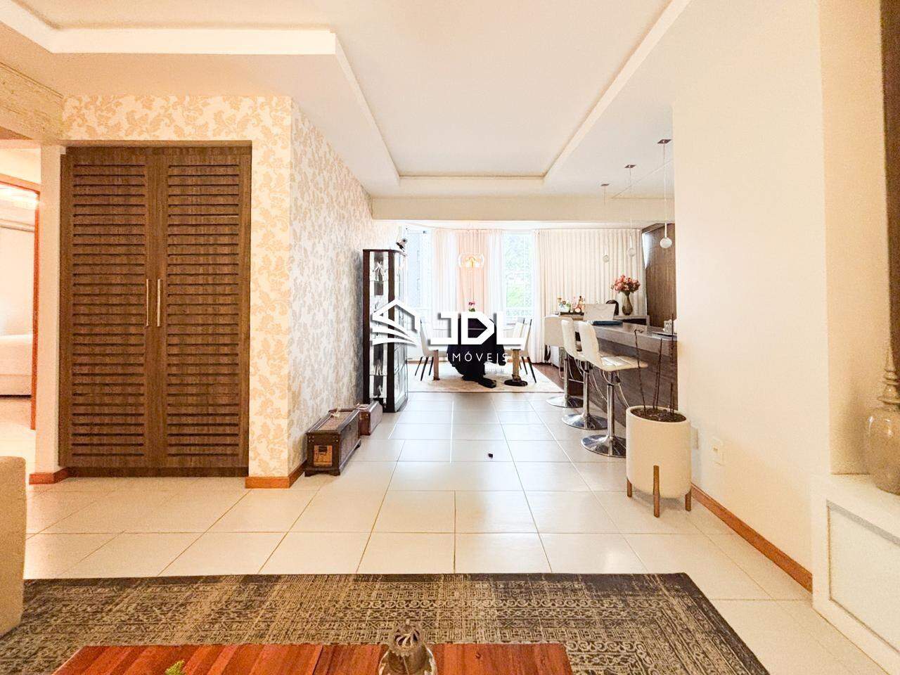 Apartamento à venda no bairro Vila Nova: 
