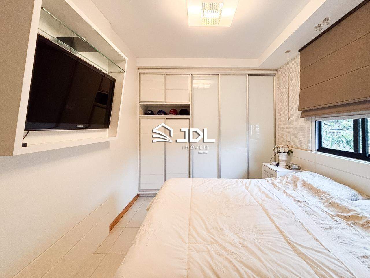 Apartamento à venda no bairro Vila Nova: 
