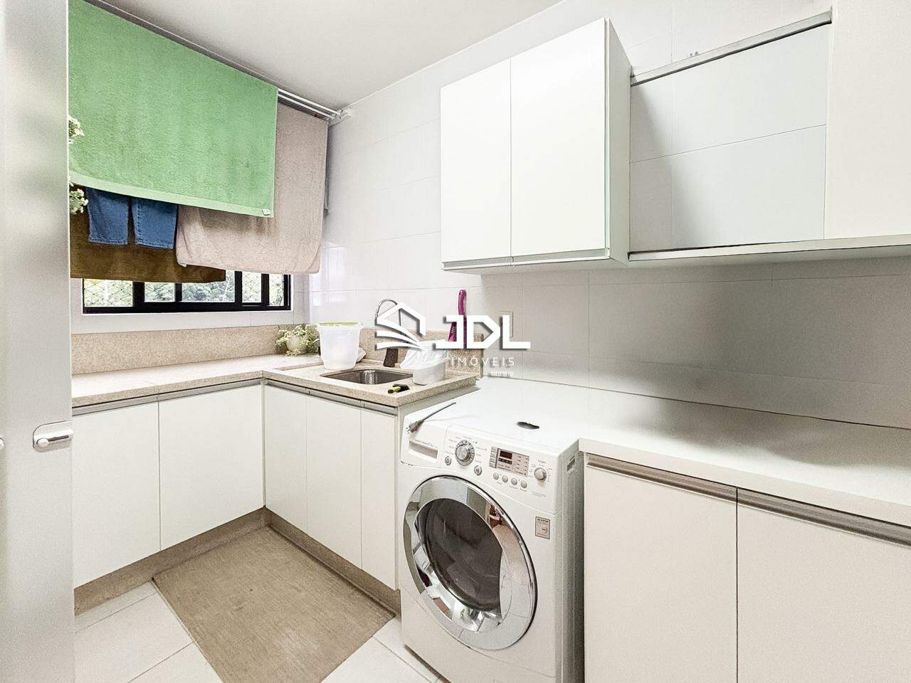 Apartamento à venda no bairro Vila Nova: 