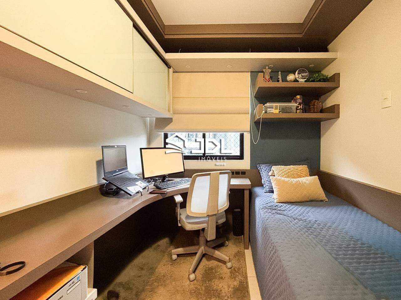 Apartamento à venda no bairro Vila Nova: 