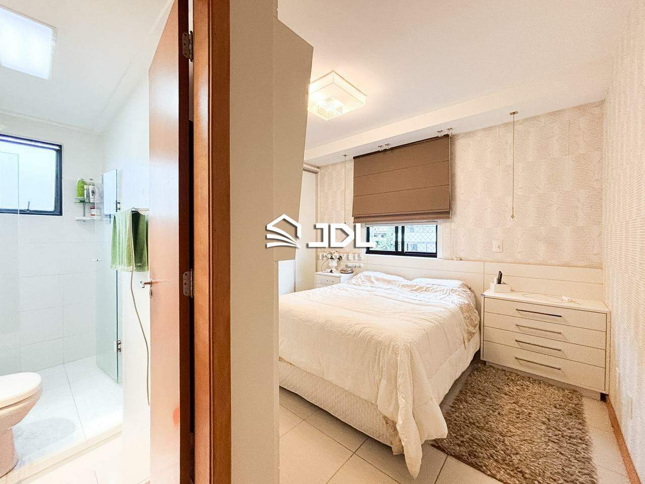 Apartamento à venda no bairro Vila Nova: 