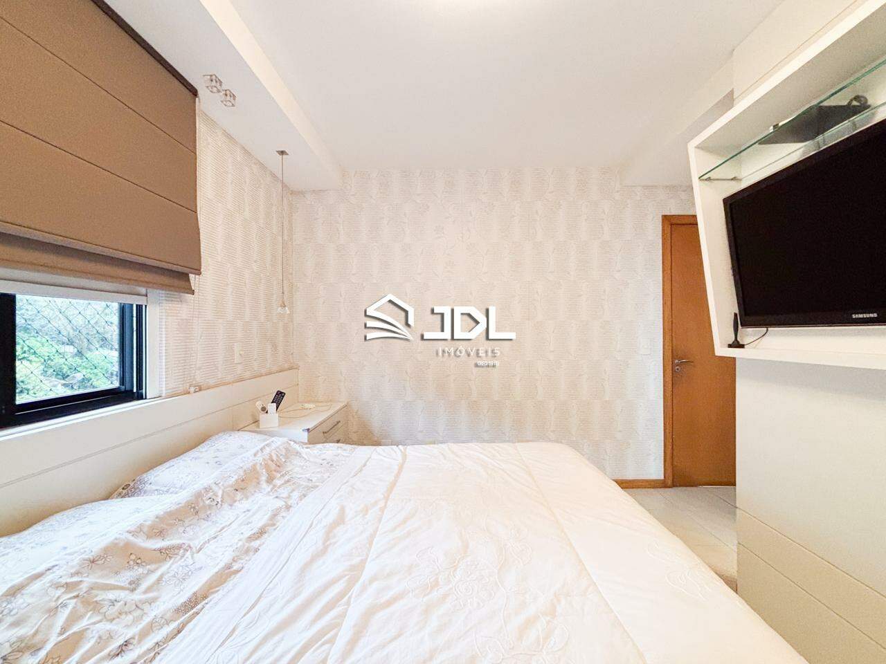 Apartamento à venda no bairro Vila Nova: 